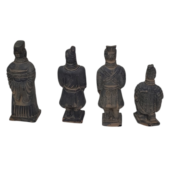 Warriors of emperor Qin Shihuang- terra cotta army figurines - Picture 3 of 4